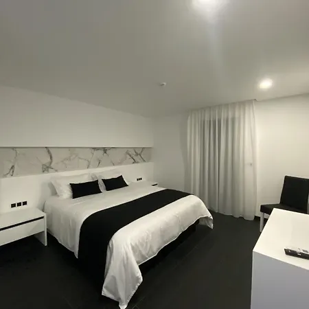 The Rock Guest house Ponta Delgada (Sao Miguel)