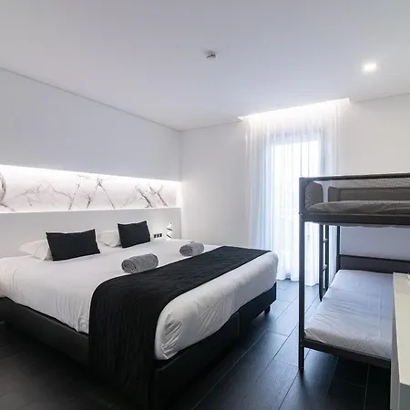 Гостевой дом The Rock Понта-Делгада