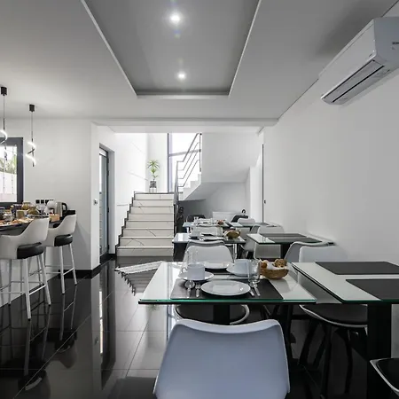 The Rock Casa de hóspedes 3*