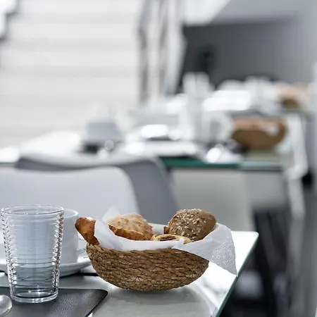 Casa de hóspedes The Rock 3*