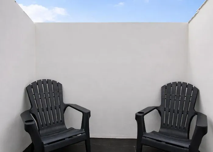 Πανσιόν The Rock Πόντα Ντελγκάντα