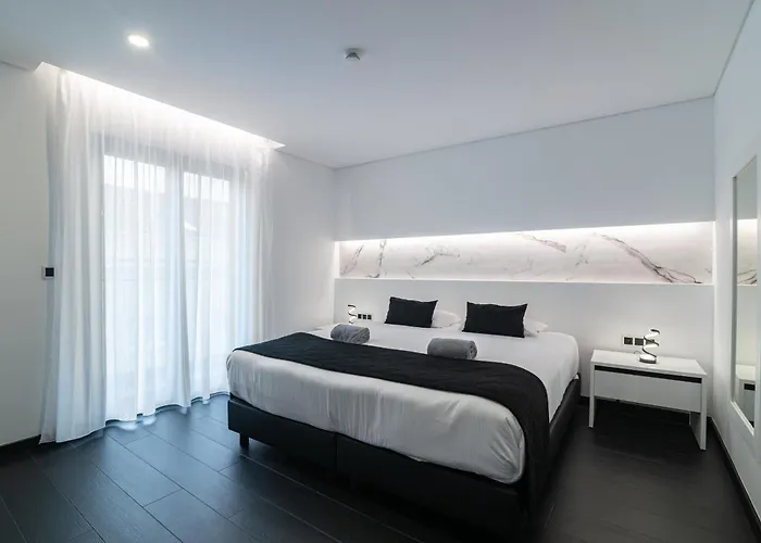 The Rock Понта-Делгада